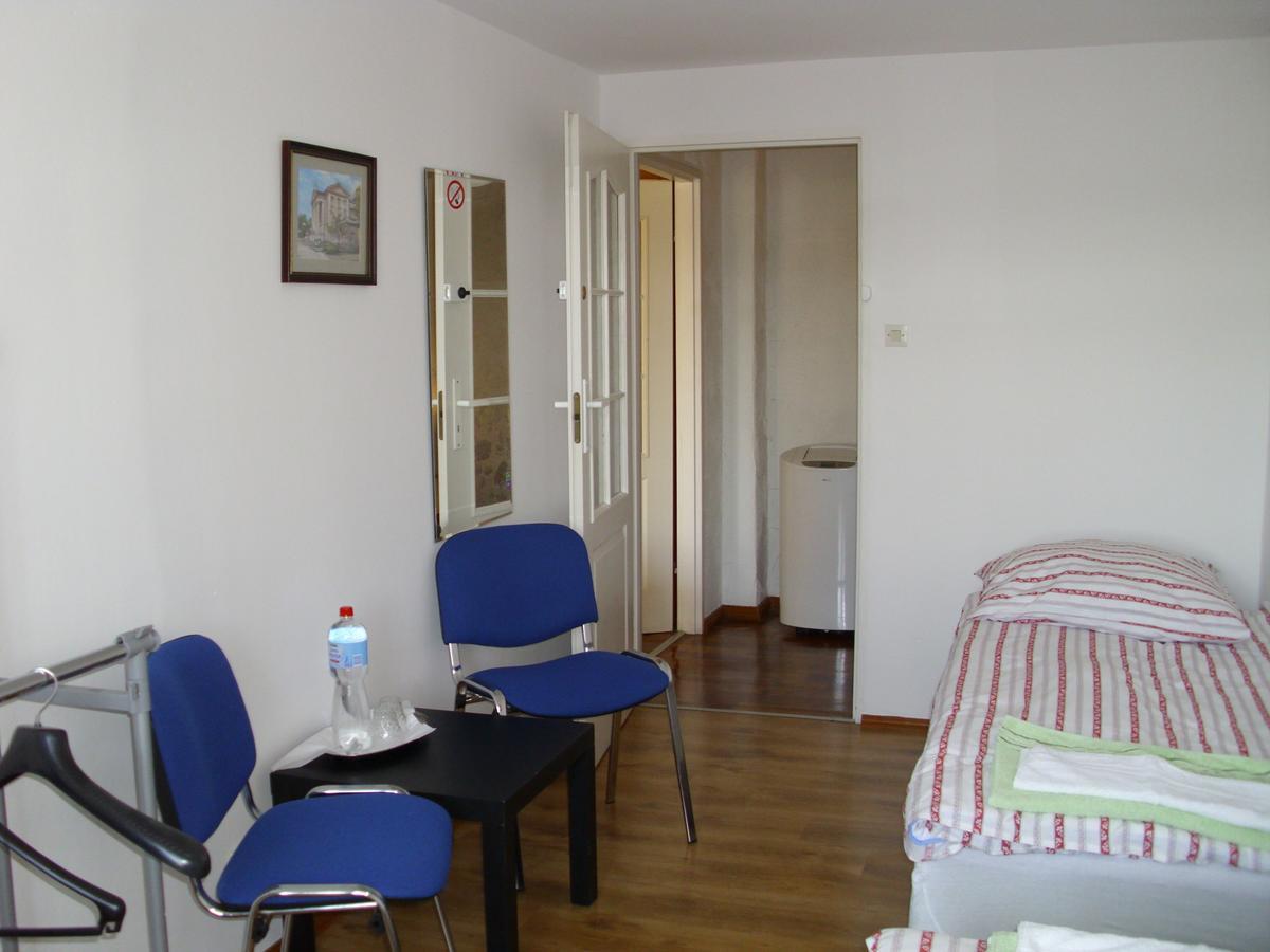 Pokoje Goscinne Irene Poznań Exterior foto