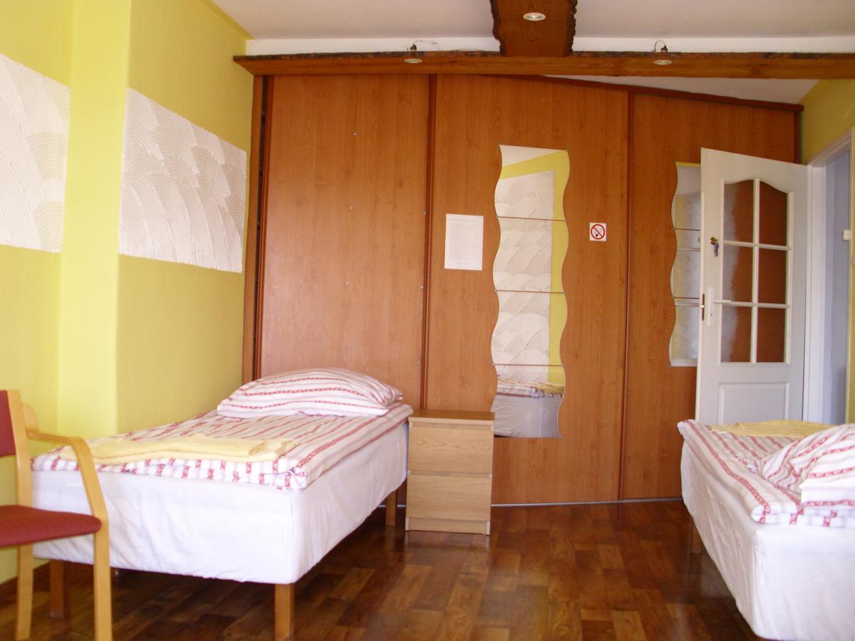 Pokoje Goscinne Irene Poznań Exterior foto